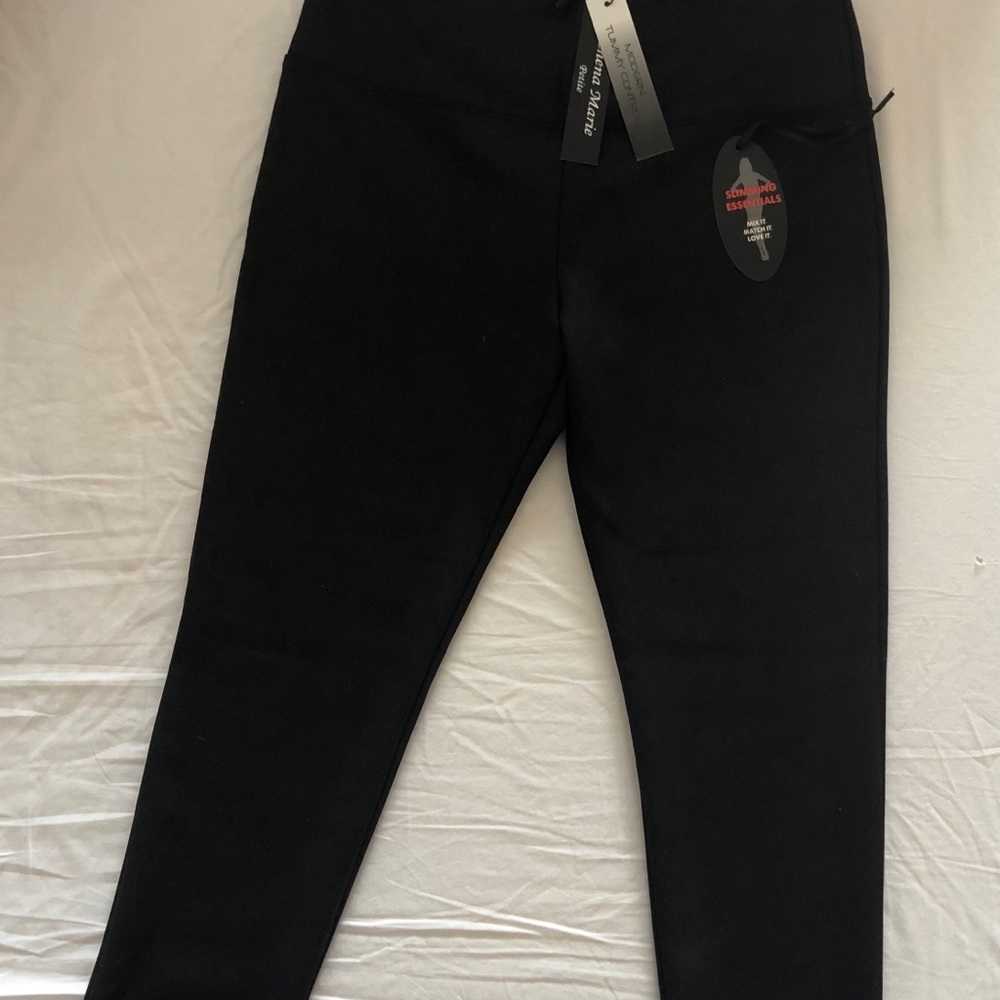 Athletic pants